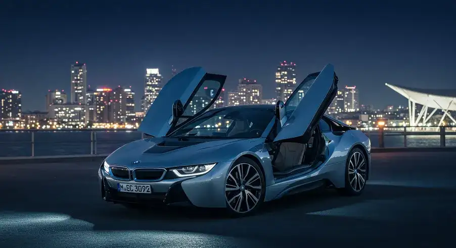 BMW_i8-BMW i8が選ばれる理由：デザイン・性能・環境意識_ (2)