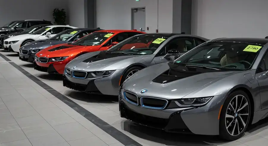 BMW_i8-中古 なぜ安い？市場価格が下がる理由_ (7)